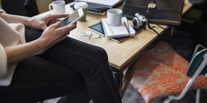 15 Signs You Need a Social-Media Cleanse