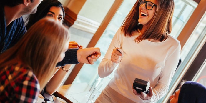 6 maneras de hacer dinero extra sin dejar tu trabajo