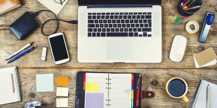 5 cosas que debes quitar de tu escritorio
