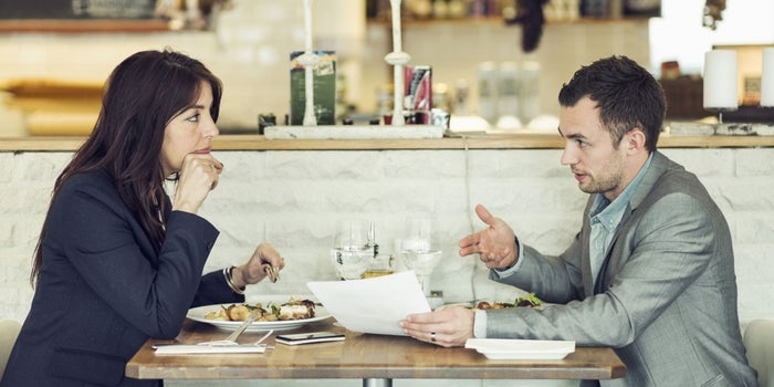 5 Ways Buying Lunch for a Client Makes You More Persuasive