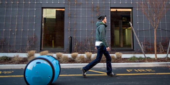 This Robot Will Carry Your Stuff and Follow You Everywhere