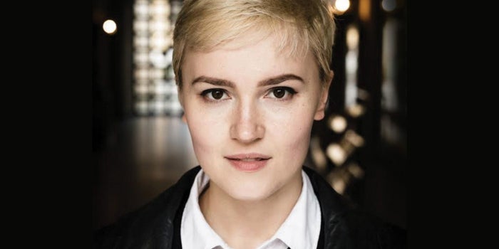 Best-Selling Author Veronica Roth Tells What Writing Books Is Really Like
