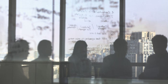 What's the Difference Between an Advisory Board and a Board of Directors?