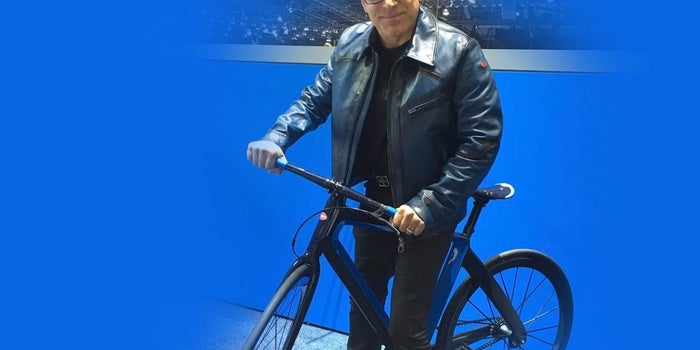 El multimillonario que empezó como cajero de supermercado
