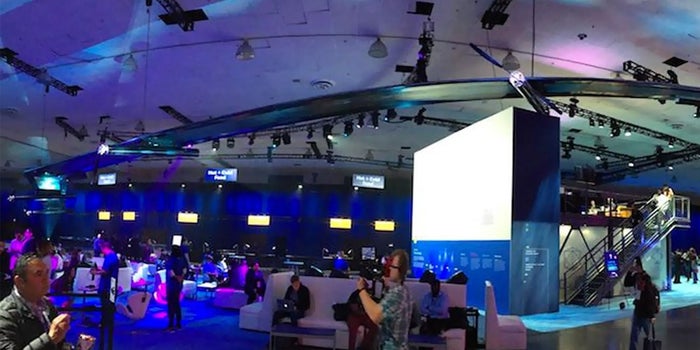 Facebook Really Wants to Beam Internet From Planes