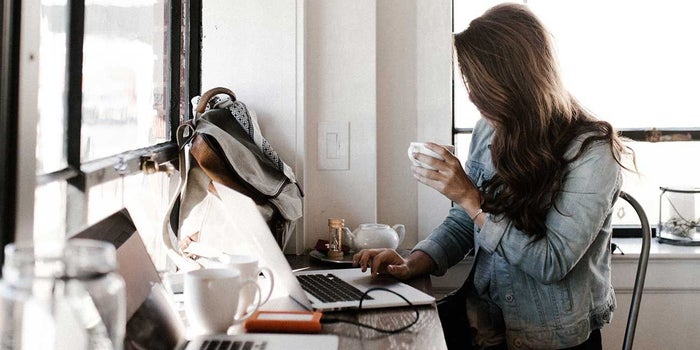 The Top 28 Marketing Podcasts for Entrepreneurs
