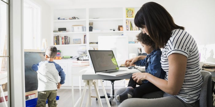 4 Struggles of the Mompreneur