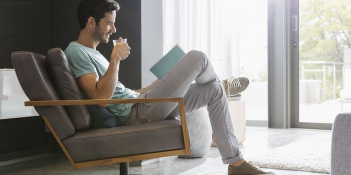 8 Business Books Entrepreneurs Must Read to Dominate Their Industry