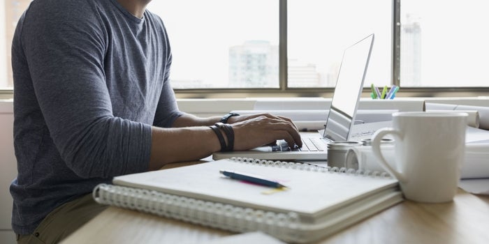 The Best Days and Times to Send Your Email (Infographic)