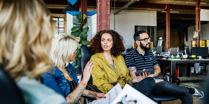 When to Selectively Listen to Feedback and Ignore What Users Say