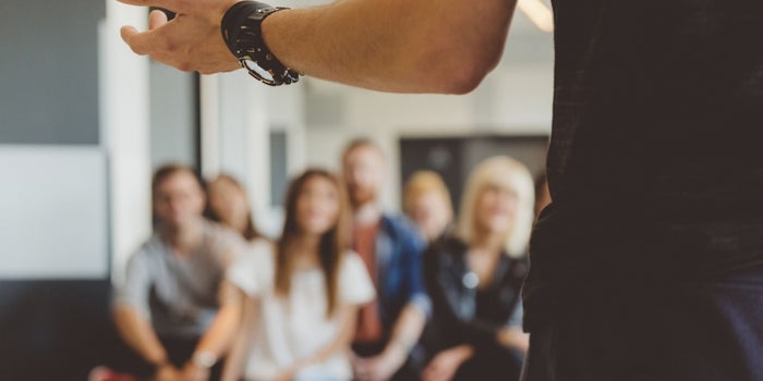 Ask the Etiquette Expert: How to Give a Presentation Without Falling Apart
