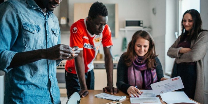 Airbnb Pilot Connects Refugees and Evacuees With Housing