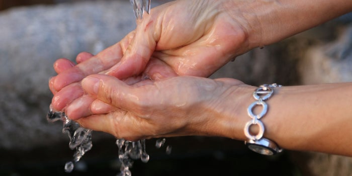 This Weird Tip Can Help You Clear Your Mind