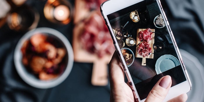 4 Tips to Turn Social Media Content Creation Into a Full-Time Career