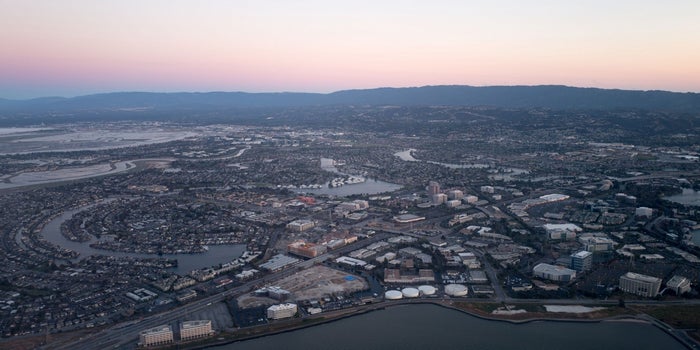 Silicon Valley? Try Silicon Worldwide.