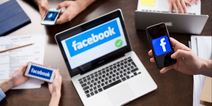Se acerca la llegada de Facebook TV