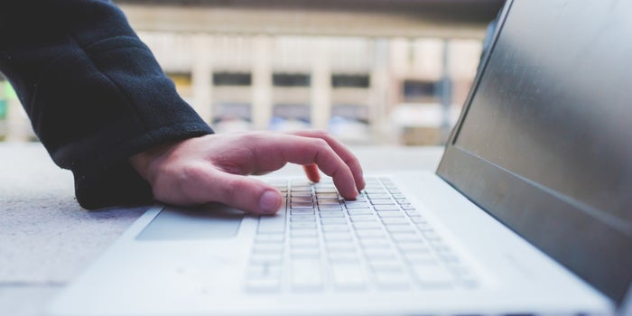 15 Advantages of Using an Online Invoicing Software