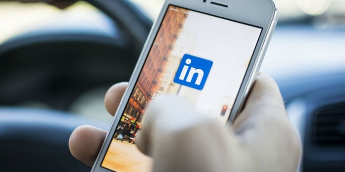 LinkedIn lanza el 'Tinder' para encontrar mentor