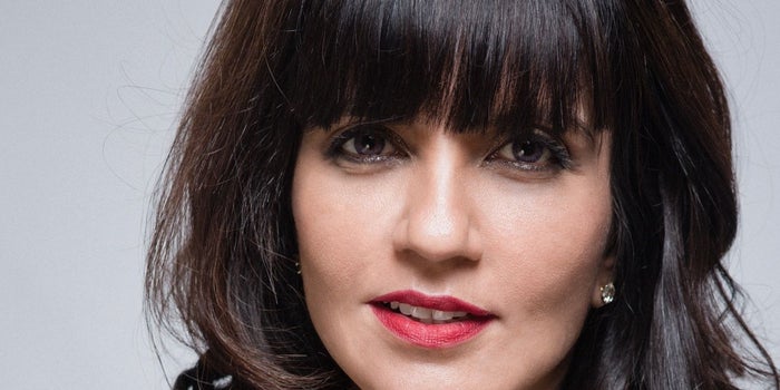 Meet This Designpreneur Who's Weaving Magic with Bollywood Beauties