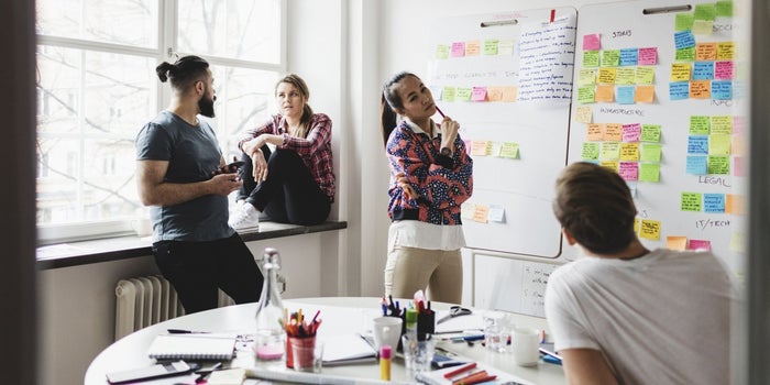 How to Recruit Creatives and Craft a Great First Impression for Your Startup