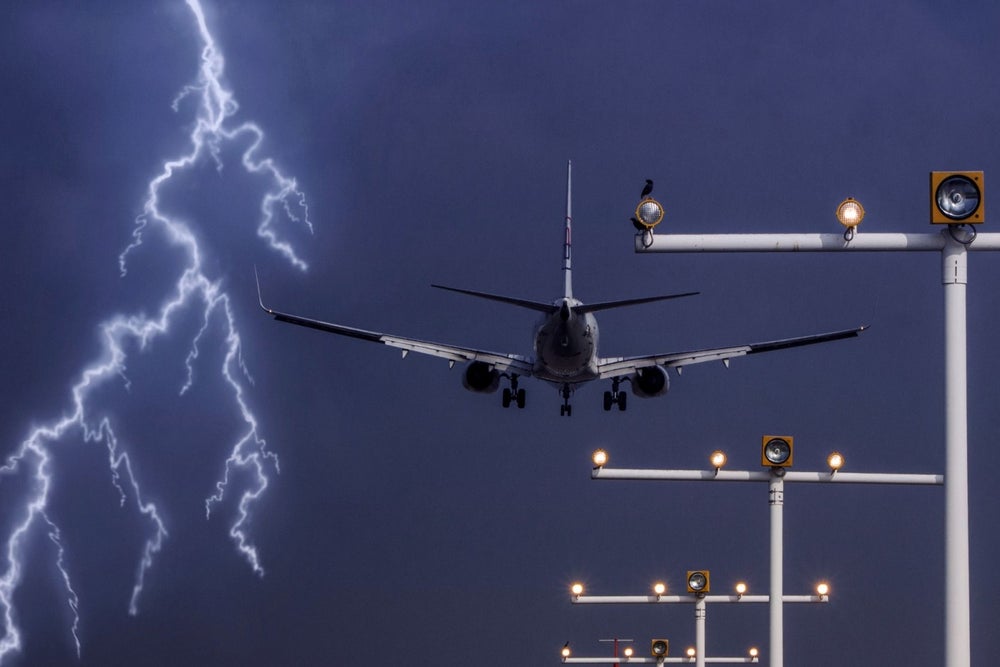 10 Things You Need To Do If You're Flying In Bad Weather