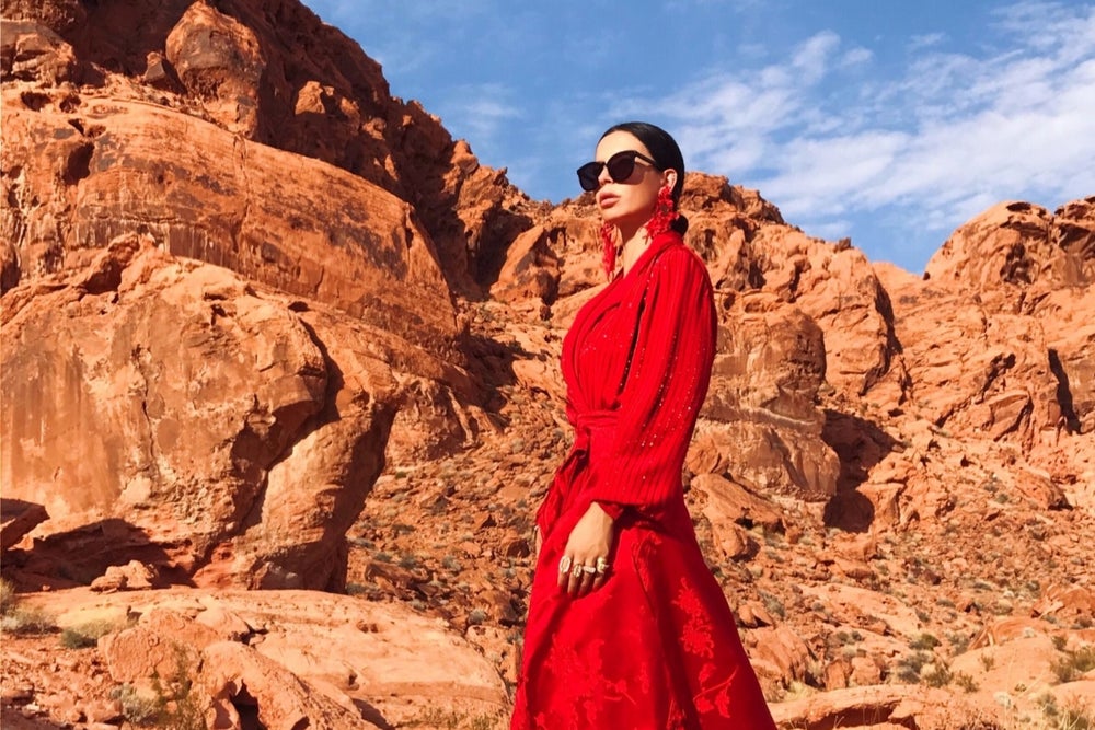 This Mysterious Entrepreneur Uses Instagram to Show Off Art and Her Travels and Now Has Half a Million Followers