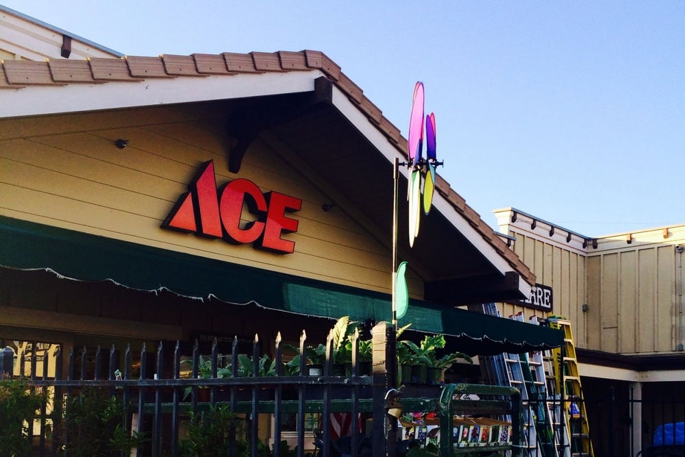 The 5 Best Retail Franchises You Can Buy Right Now