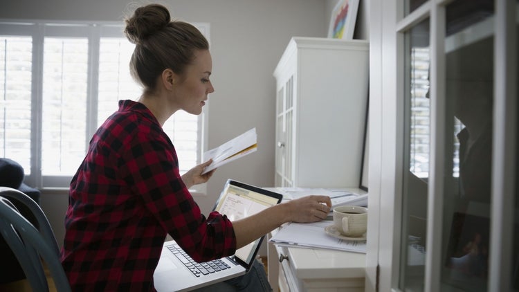 6 Strategies for Dealing With Unpaid Invoices That Get You Paid Sooner