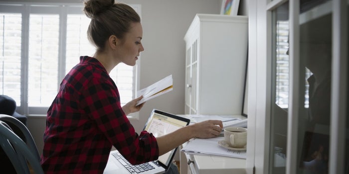 6 Strategies for Dealing With Unpaid Invoices That Get You Paid Sooner