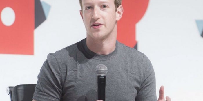 Por qué pidió perdón Mark Zuckerberg