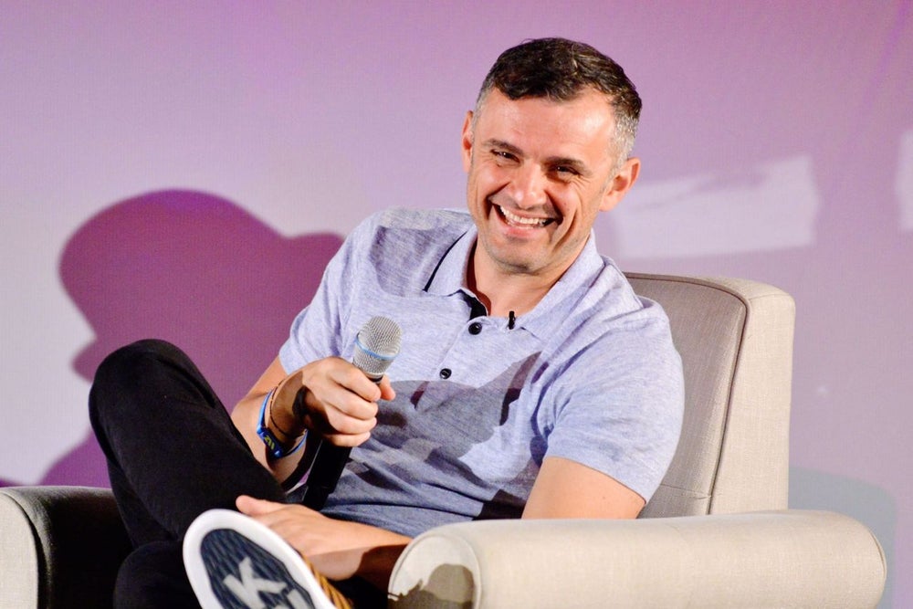 27 Leaders and Experts You Should Follow to Help Build Your Business on the Side