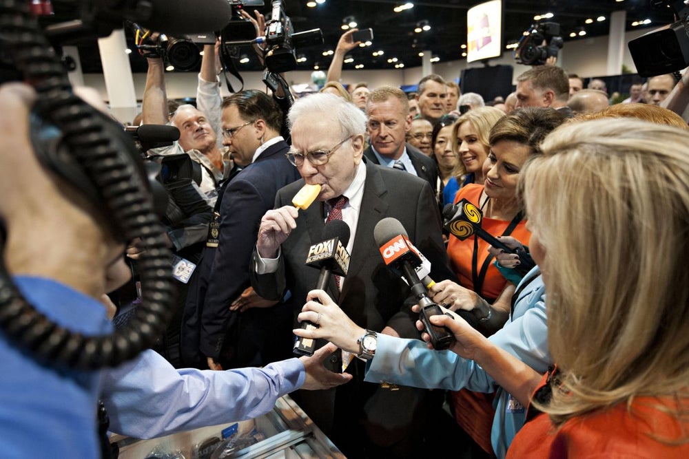 How Do Your Eating Habits Compare to Warren Buffett's, Elon Musk's and Mark Zuckerberg's?