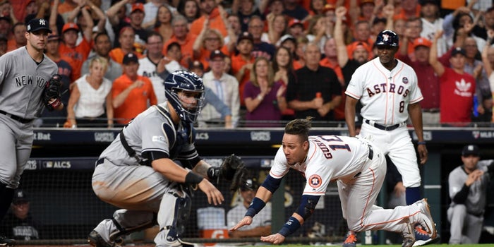 What the Baseball Playoffs Can Teach Entrepreneurs About Fan Engagement