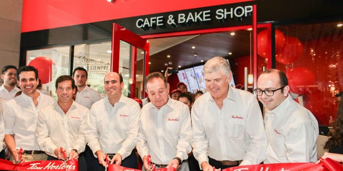 Tim Hortons abre en Monterrey y causa euforia entre los consumidores
