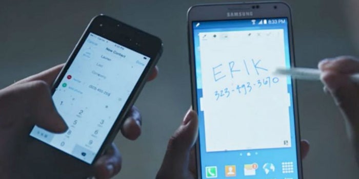 El 'salvaje' comercial donde Samsung se burla del iPhone