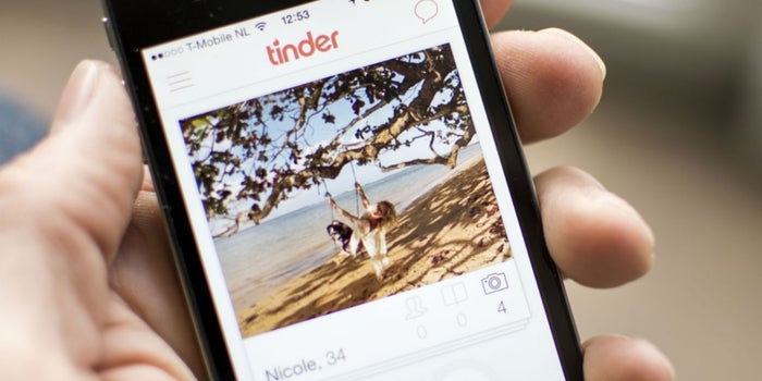¿Por qué Tinder está construyendo matrimonios más felices?