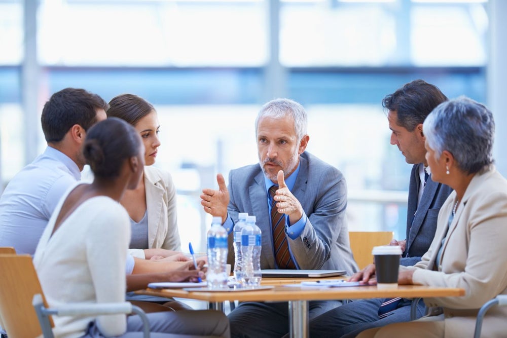 6 Things Leaders Do to Set Themselves Apart From the Pack