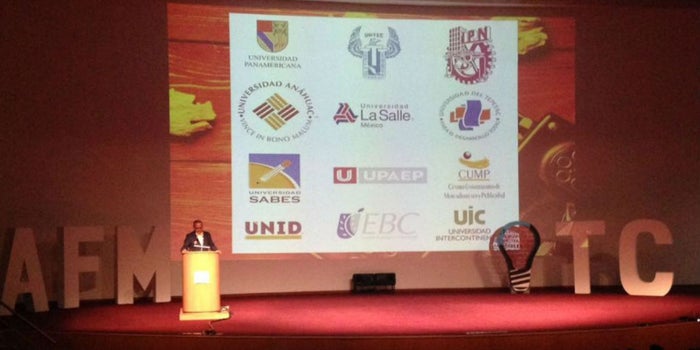 Premian a los talentos creativos universitarios