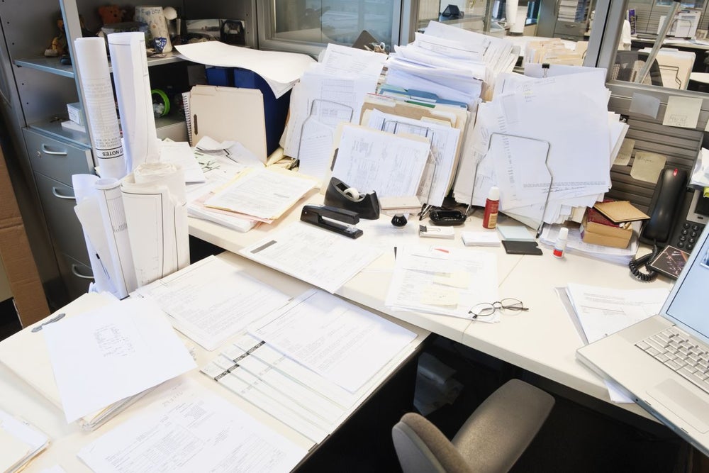 4 Reasons Your Messy Desk May Be a Sign of Genius
