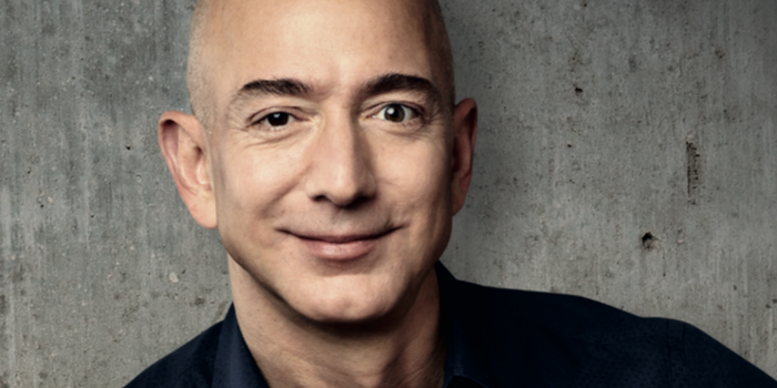 Es oficial: Jeff Bezos es la persona más rica de la historia