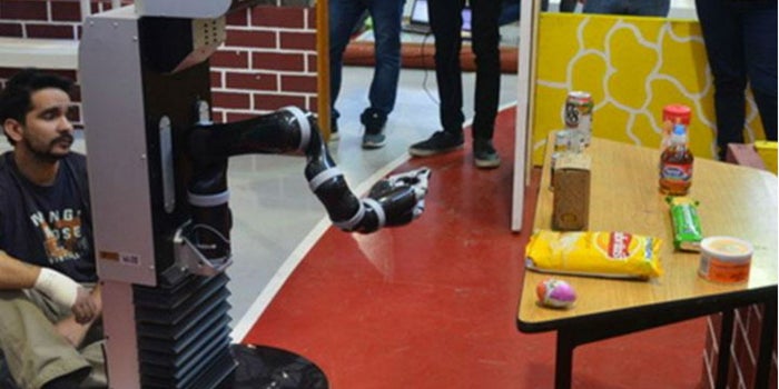 Mexicanos construyen un robot que aprende por imitación