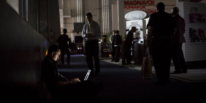 CES Attendees Make Light of CES Blackout in Hilarious Tweets
