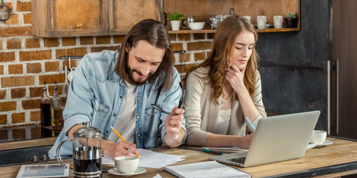 Pros y contras de hacer negocios con tu pareja