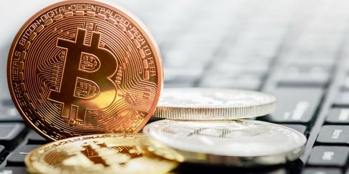 ¿Debes invertir en bitcoin?