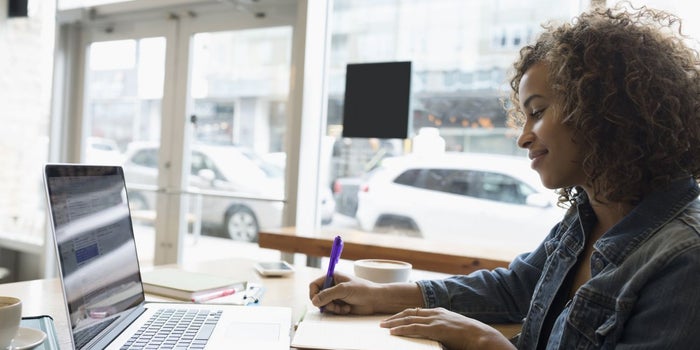 4 Proven Ways Successful Freelancers Achieve More Feast and Less Famine