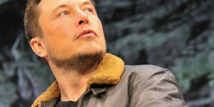Elon Musk elimina su cuenta de Facebook