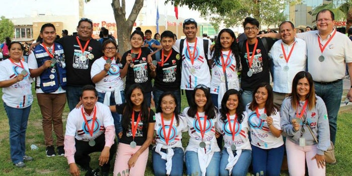 Los estudiantes de robótica que triunfaron pese a los sismos del 19S