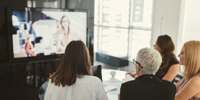 How to Create Webinars That Close More Business