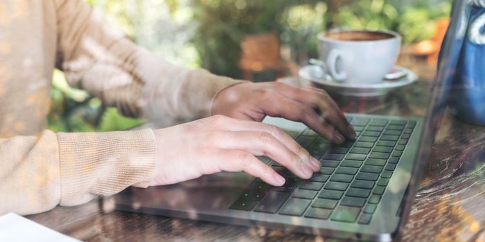 10 Best Practices To Turn Your Blogging Passion Into A Money-Making Business