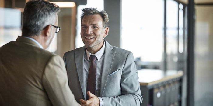 How to Look and Sound More Confident (Infographic)